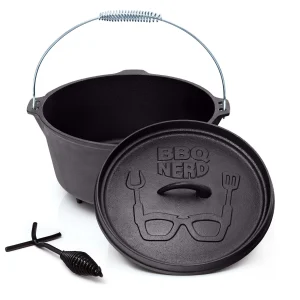 Null BBQ-Nerd© Dutch Oven “Starter” 10,7L Mit Ständer| Bereits Eingebrannt | Gusseisen Feuertopf, Bräter Mit Deckel Inkl. Deckelheber 13