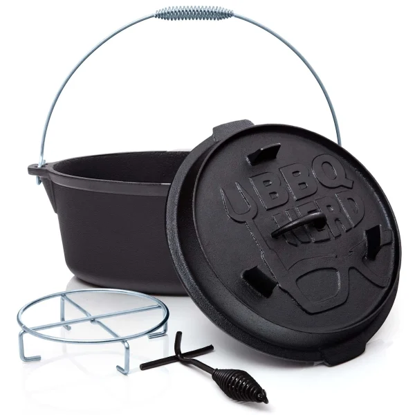 Null BBQ-Nerd© Dutch Oven “Professional” 7,3L Mit Ständer | Bereits Eingebrannt | Gusseisen Feuertopf Mit Deckel Und Integr. Bratpfanne und Deckelheber 1